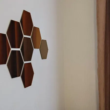 Cozy & Bright 1 Bedroom With Park Nearby - Free Parking, Riga, Up To 5 Guests Apartment Riga